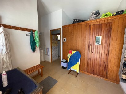 Finca / Country Property · Wiederverkauf - Elda · Alicante · Spanien
