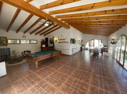 Finca / Country Property · Wiederverkauf - Elda · Alicante · Spanien