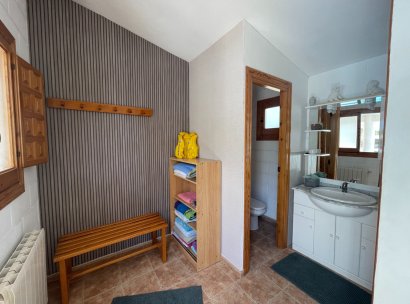 Finca / Country Property · Wiederverkauf - Elda · Alicante · Spanien