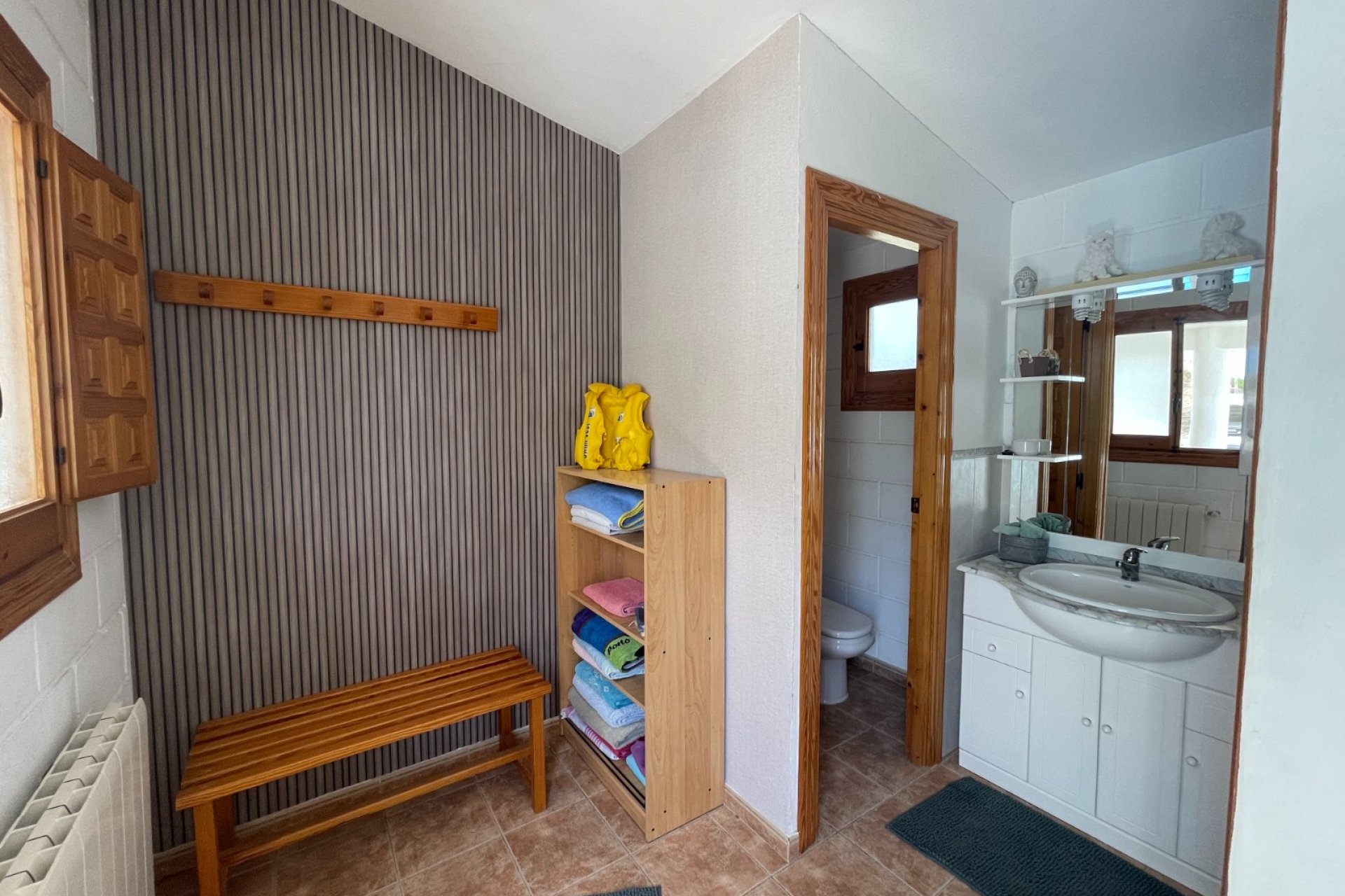 Herverkoop - Finca / Country Property - Elda