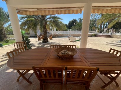 Finca / Country Property · Wiederverkauf - Elda · Alicante · Spanien