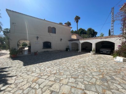 Finca / Country Property · Wiederverkauf - Elda · Alicante · Spanien