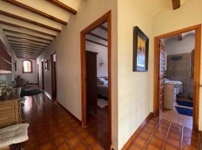 Finca / Country Property · Wiederverkauf - Elda · Alicante · Spanien