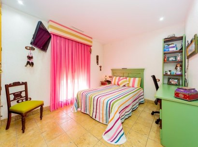 Finca / Country Property · Wiederverkauf - Almoradí · Alicante · Spanien
