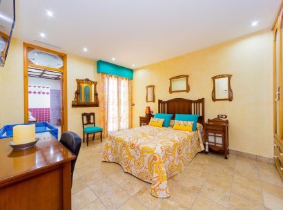 Finca / Country Property · Wiederverkauf - Almoradí · Alicante · Spanien
