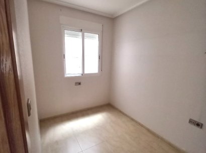 Apartment - Flat · Återförsäljning - Almoradí · Alicante · Spanien