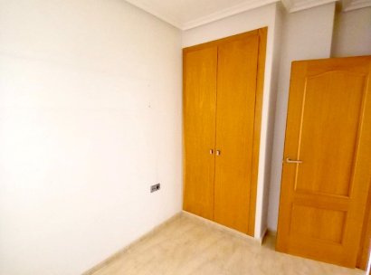 Apartment - Flat · Återförsäljning - Almoradí · Alicante · Spanien