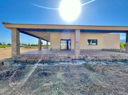Finca / Country Property · Herverkoop - Elche · Matola · Alicante · Spanje
