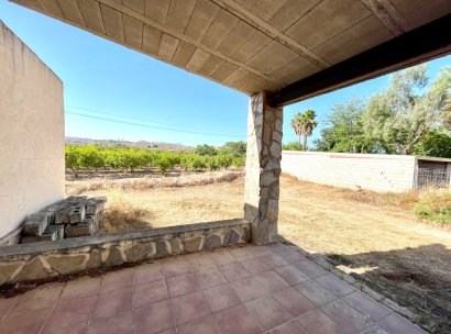 Finca / Country Property · Herverkoop - Elche · Matola · Alicante · Spanje