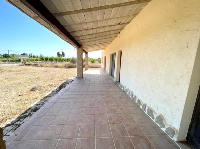 Finca / Country Property · Herverkoop - Elche · Matola · Alicante · Spanje