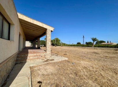 Finca / Country Property · Herverkoop - Elche · Matola · Alicante · Spanje