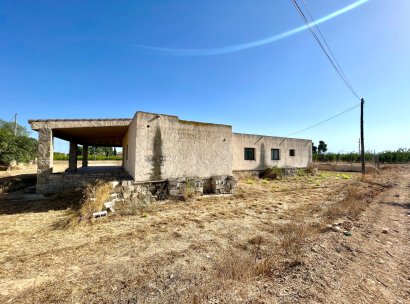 Finca / Country Property · Herverkoop - Elche · Matola · Alicante · Spanje