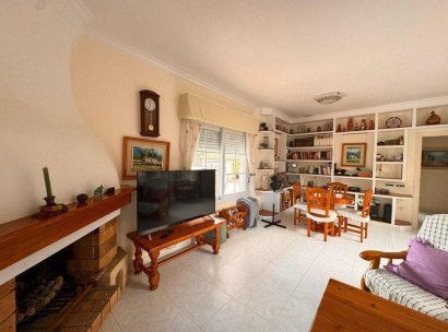 Villa · Återförsäljning - La Manga del Mar Menor · Murcia · Spanien
