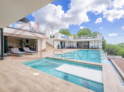 Villa · Resale - Pilar de la Horadada · Pinar de Campoverde · Alicante · Spain