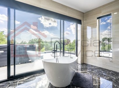 Villa · Resale - Pilar de la Horadada · Pinar de Campoverde · Alicante · Spain