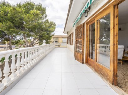Villa · Återförsäljning - Isla Plana · Murcia · Spanien