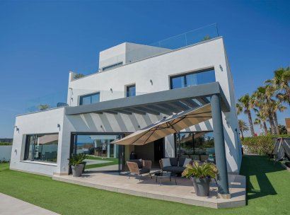 Villa · Herverkoop - La Manga del Mar Menor · Murcia · Spanje
