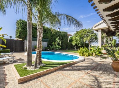 Villa · Återförsäljning - Beniel · Murcia · Spanien