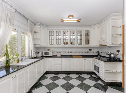 Villa · Resale - Torreta Florida · Alicante · Spain