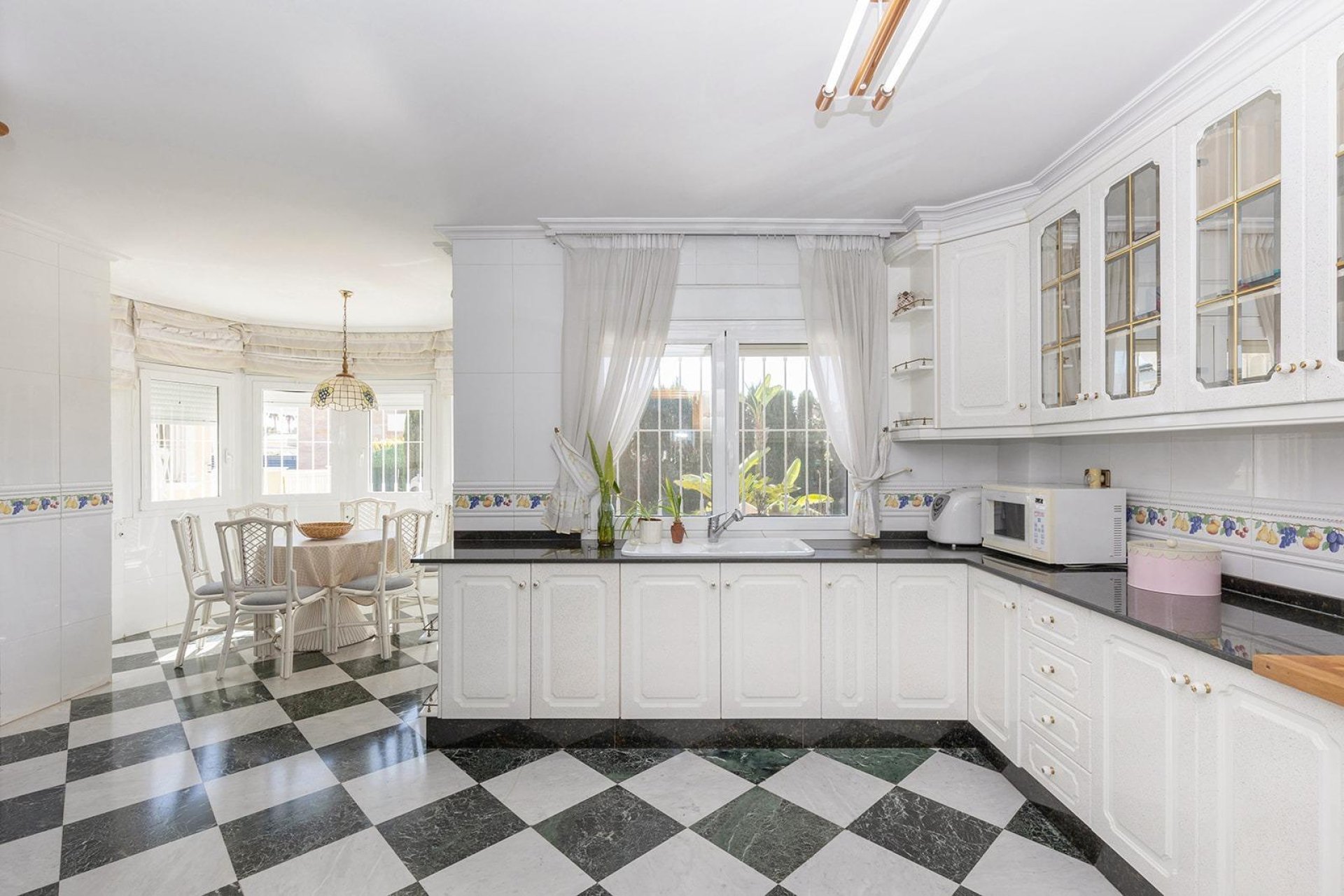 Resale - Villa - Torreta Florida