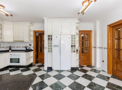 Villa · Resale - Torreta Florida · Alicante · Spain