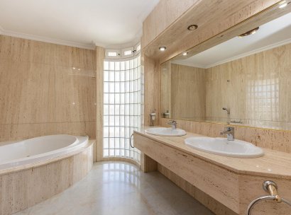 Villa · Resale - Torreta Florida · Alicante · Spain