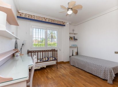 Villa · Resale - Torreta Florida · Alicante · Spain