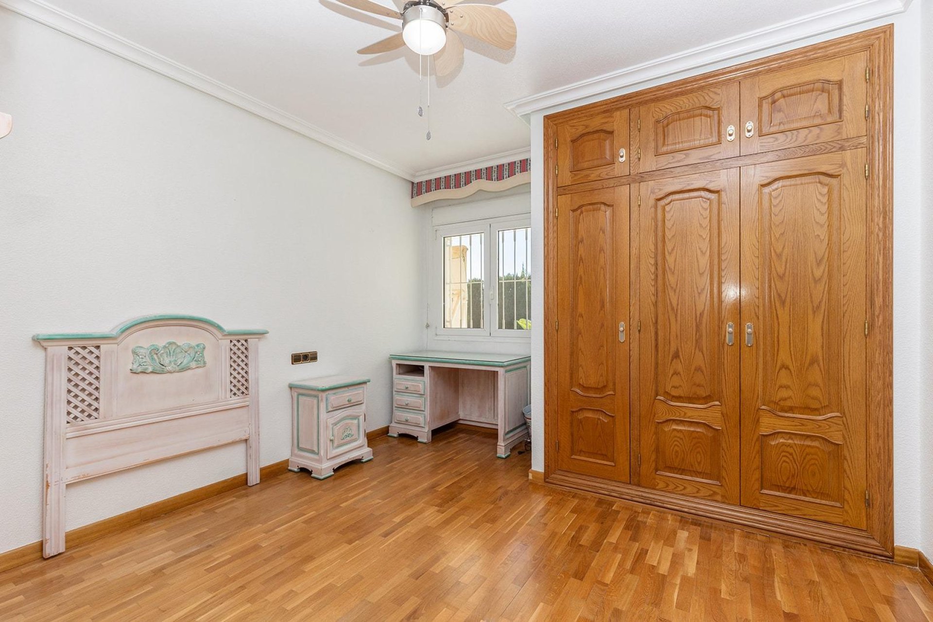 Resale - Villa - Torreta Florida