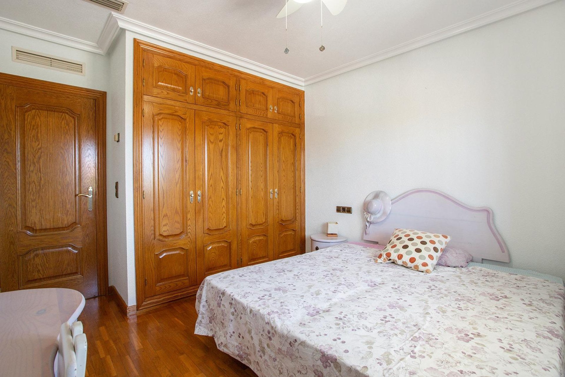 Resale - Villa - Torreta Florida