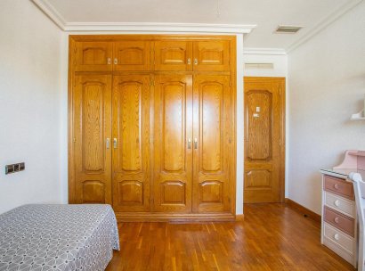 Villa · Resale - Torreta Florida · Alicante · Spain