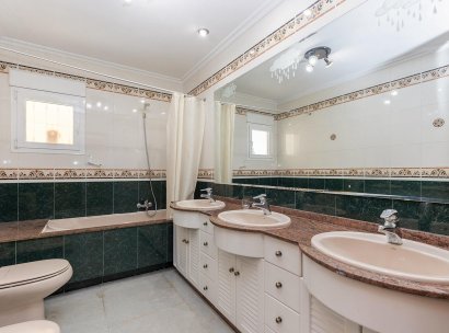 Villa · Resale - Torreta Florida · Alicante · Spain