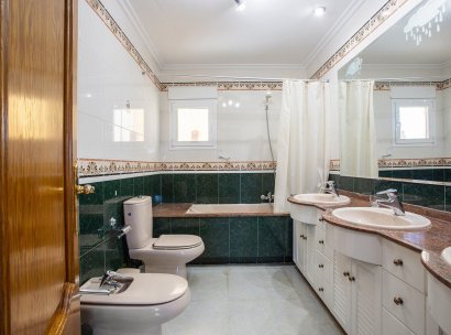 Villa · Resale - Torreta Florida · Alicante · Spain