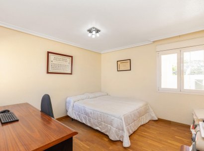 Villa · Resale - Torreta Florida · Alicante · Spain