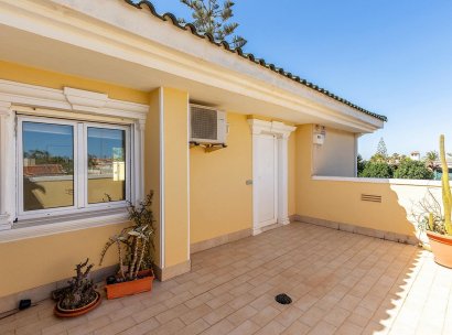 Villa · Resale - Torreta Florida · Alicante · Spain