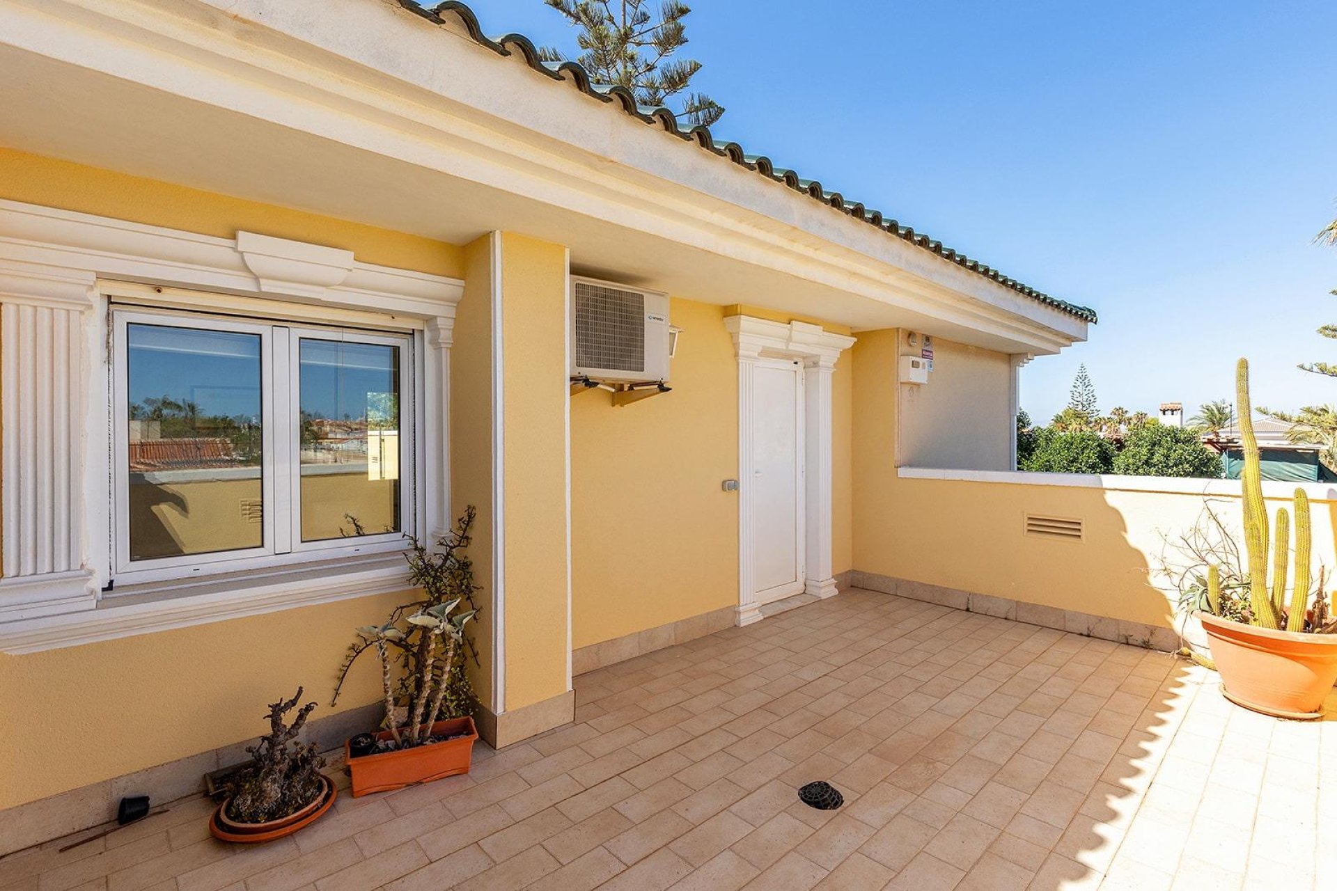 Resale - Villa - Torreta Florida