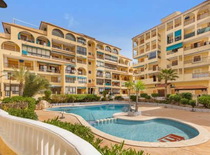 Appartement · Herverkoop - Torrevieja · La Mata · Alicante · Spanje