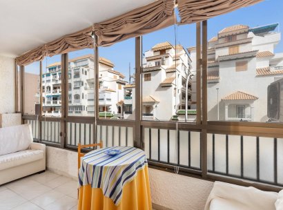 Appartement · Herverkoop - Torrevieja · La Mata · Alicante · Spanje