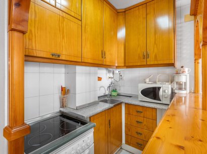 Appartement · Herverkoop - Torrevieja · La Mata · Alicante · Spanje