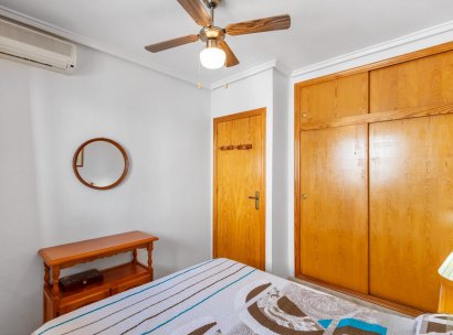 Appartement · Herverkoop - Torrevieja · La Mata · Alicante · Spanje