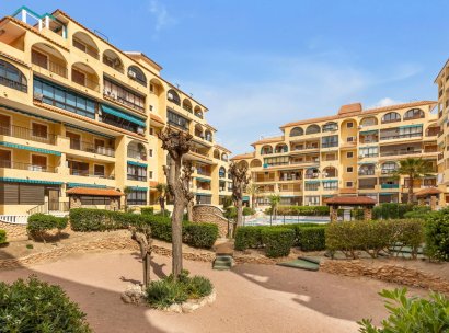 Appartement · Herverkoop - Torrevieja · La Mata · Alicante · Spanje