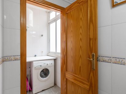 Appartement · Herverkoop - Torrevieja · Centro · Alicante · Spanje