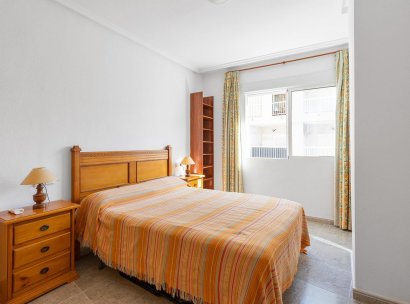 Appartement · Herverkoop - Torrevieja · Centro · Alicante · Spanje