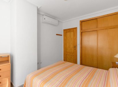 Appartement · Herverkoop - Torrevieja · Centro · Alicante · Spanje