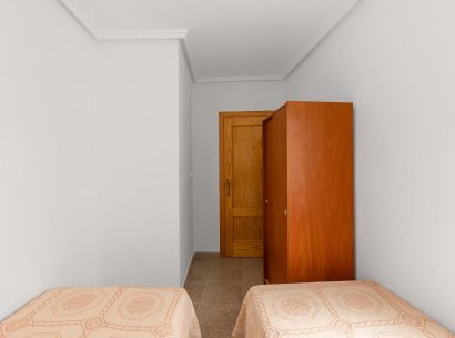 Appartement · Herverkoop - Torrevieja · Centro · Alicante · Spanje