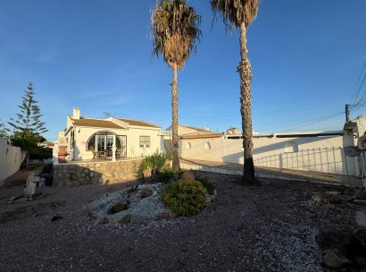 Villa · Herverkoop - Torrevieja · San Luis · Alicante · Spanje