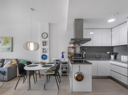Appartement · Herverkoop - Torrevieja · Los Frutales · Alicante · Spanje