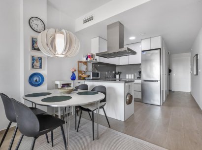 Appartement · Herverkoop - Torrevieja · Los Frutales · Alicante · Spanje