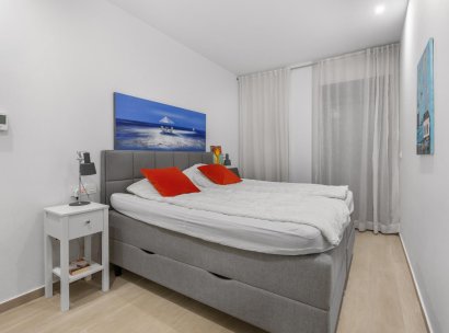 Appartement · Herverkoop - Torrevieja · Los Frutales · Alicante · Spanje