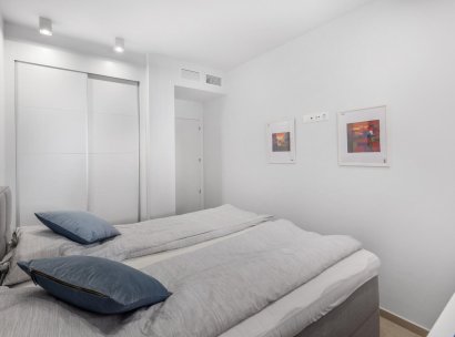 Appartement · Herverkoop - Torrevieja · Los Frutales · Alicante · Spanje