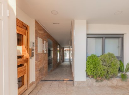 Appartement · Herverkoop - Torrevieja · Los Frutales · Alicante · Spanje